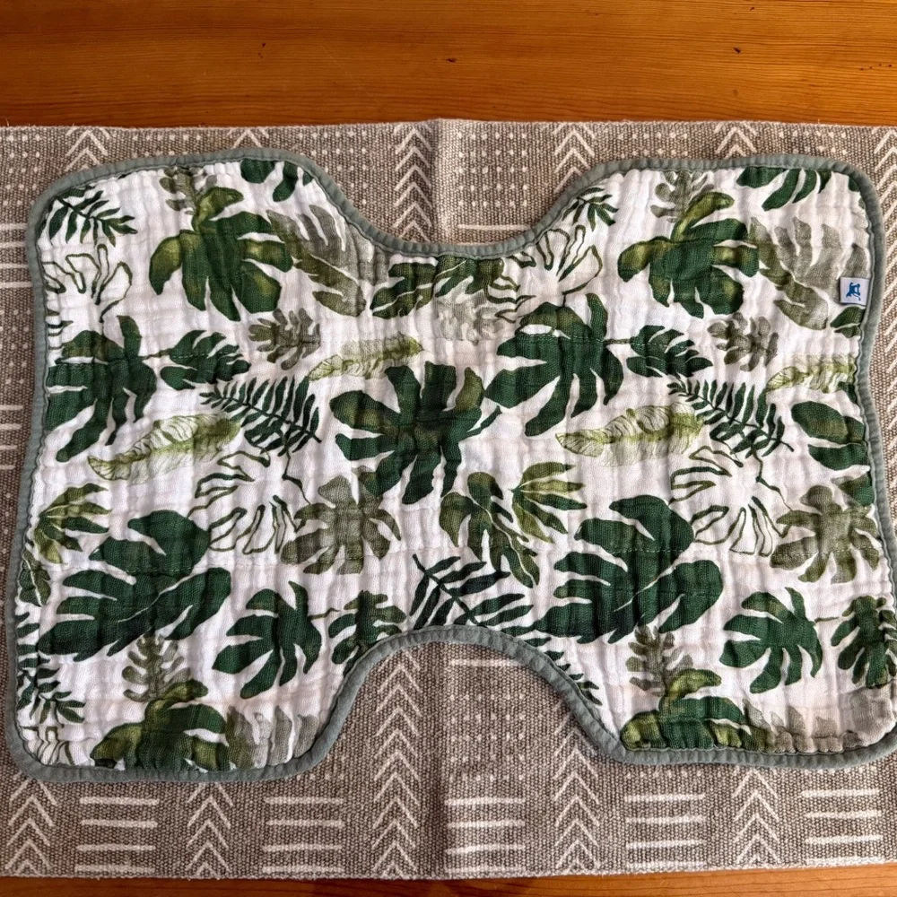 Green Leaf Pattern Kids Bib - Soft Muslin Feeding Bib